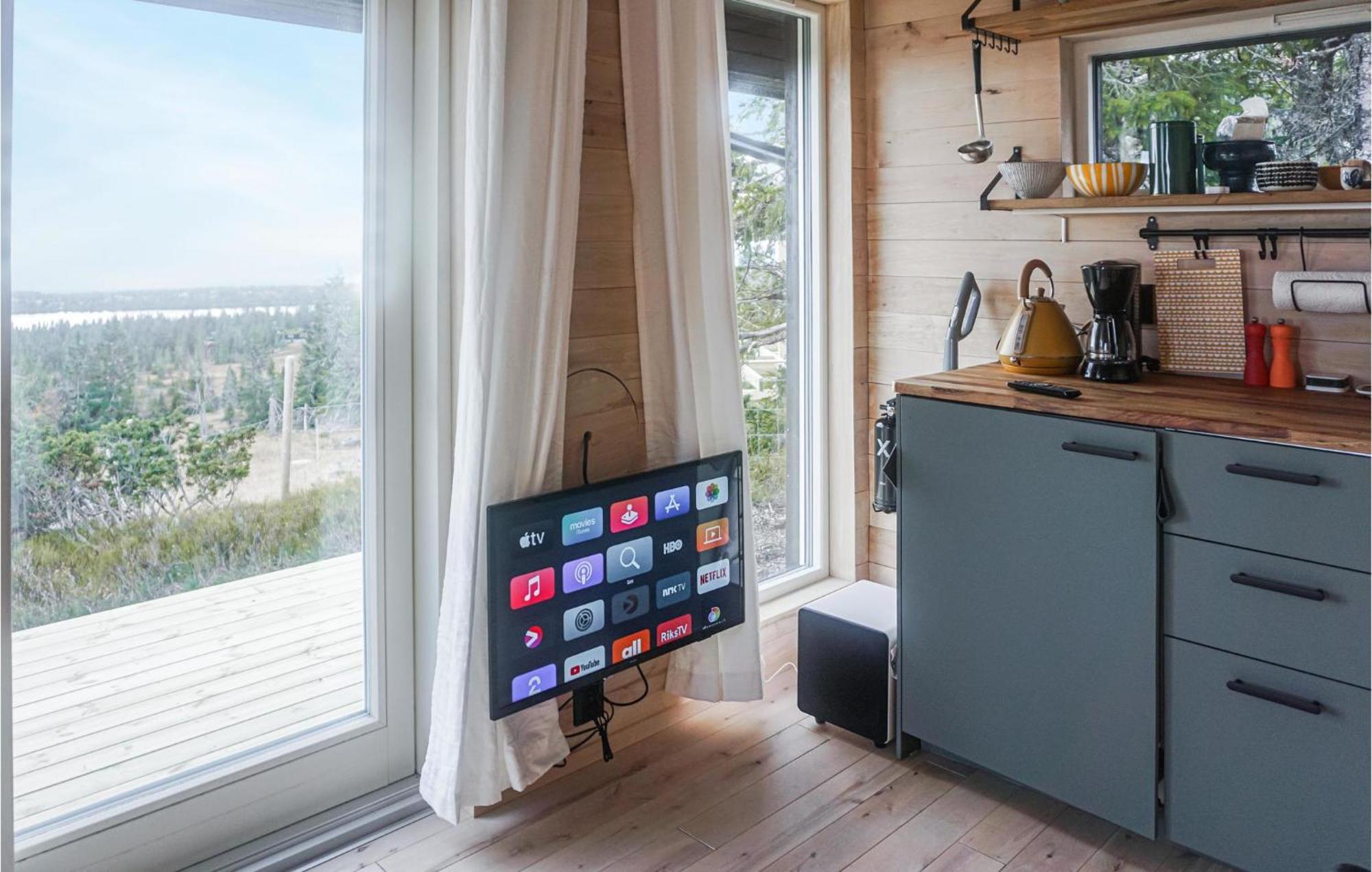 Amazing Home In Sjusjoen With Kitchen Exterior foto