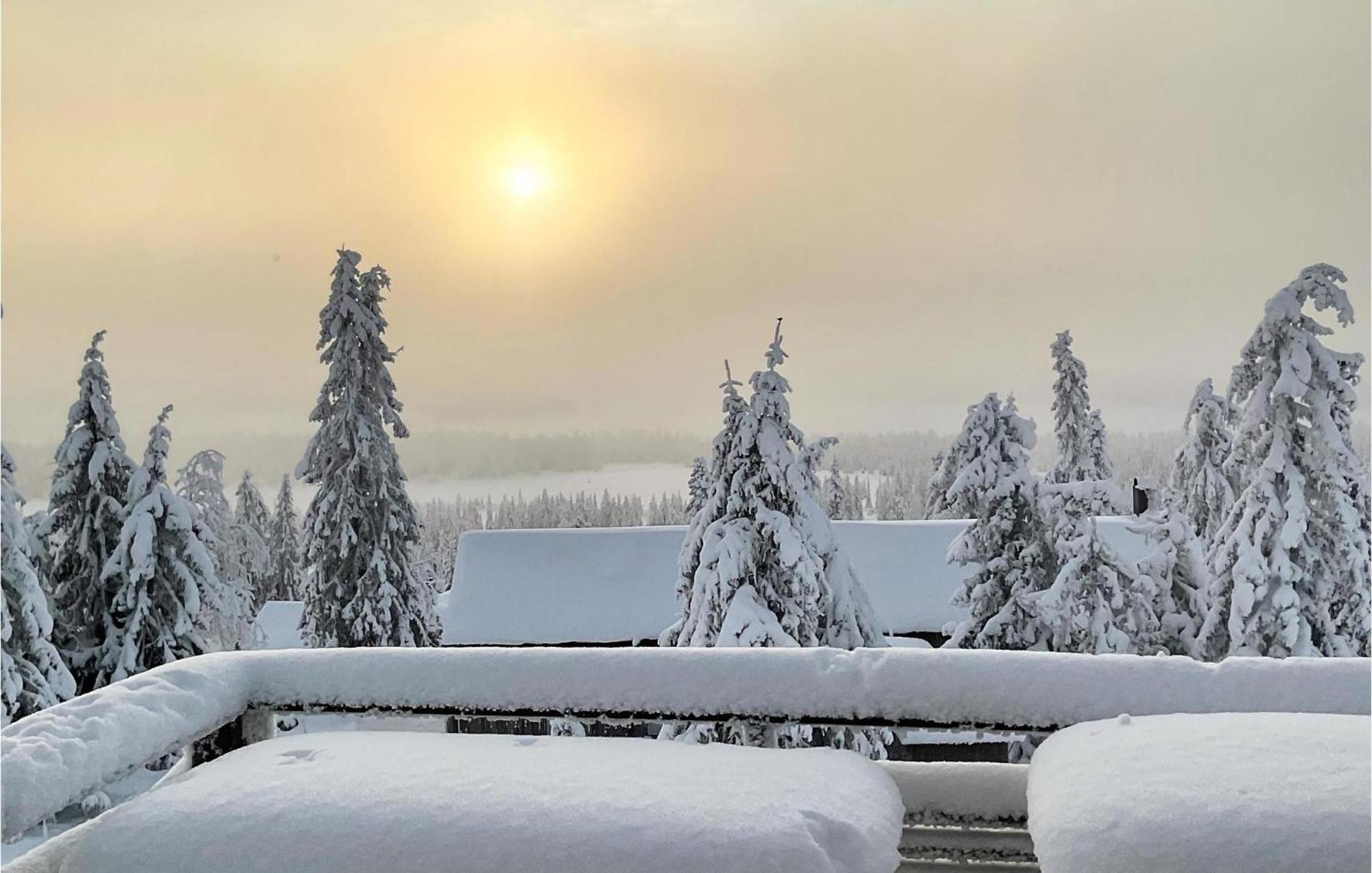 Amazing Home In Sjusjoen With Kitchen Exterior foto